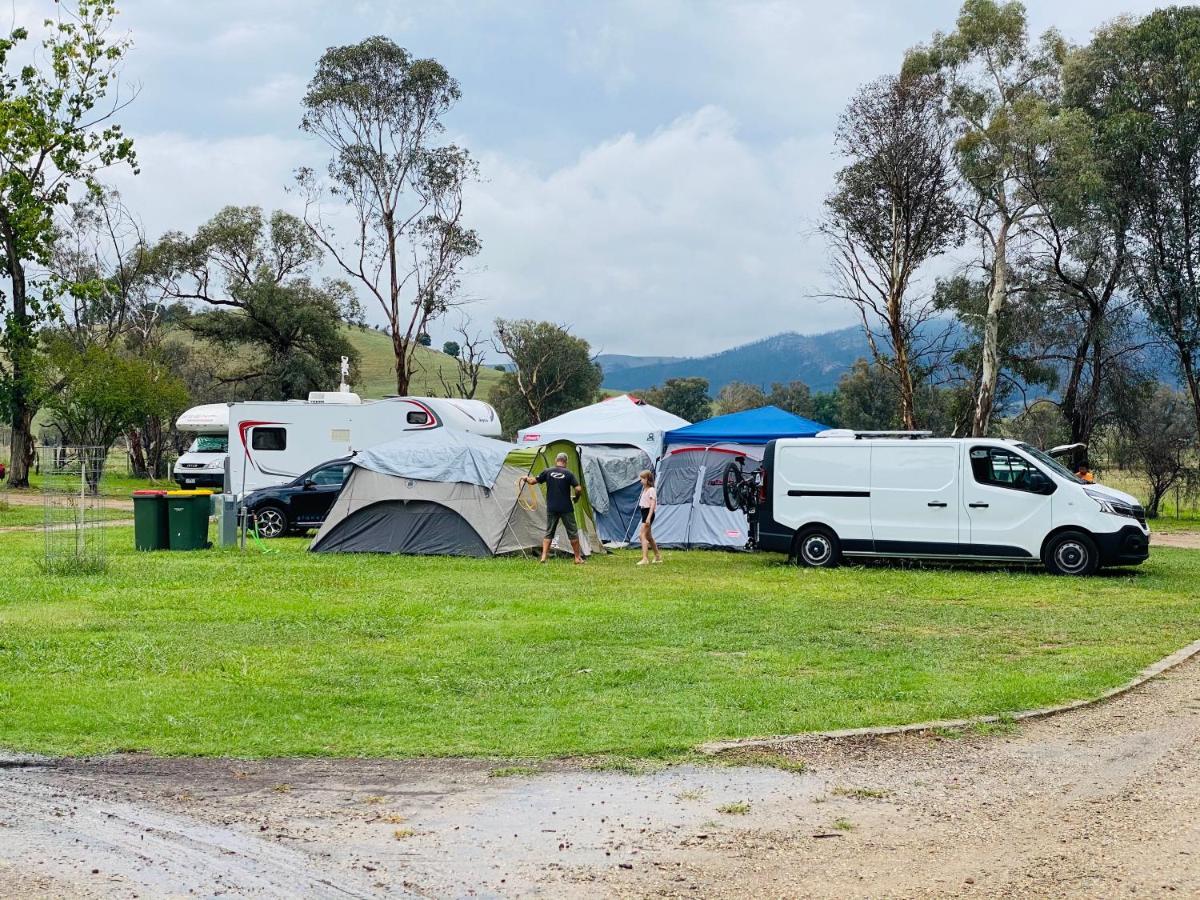 Corryong Caravan Park Formally Mt Mittamatite Caravan Park 外观 照片